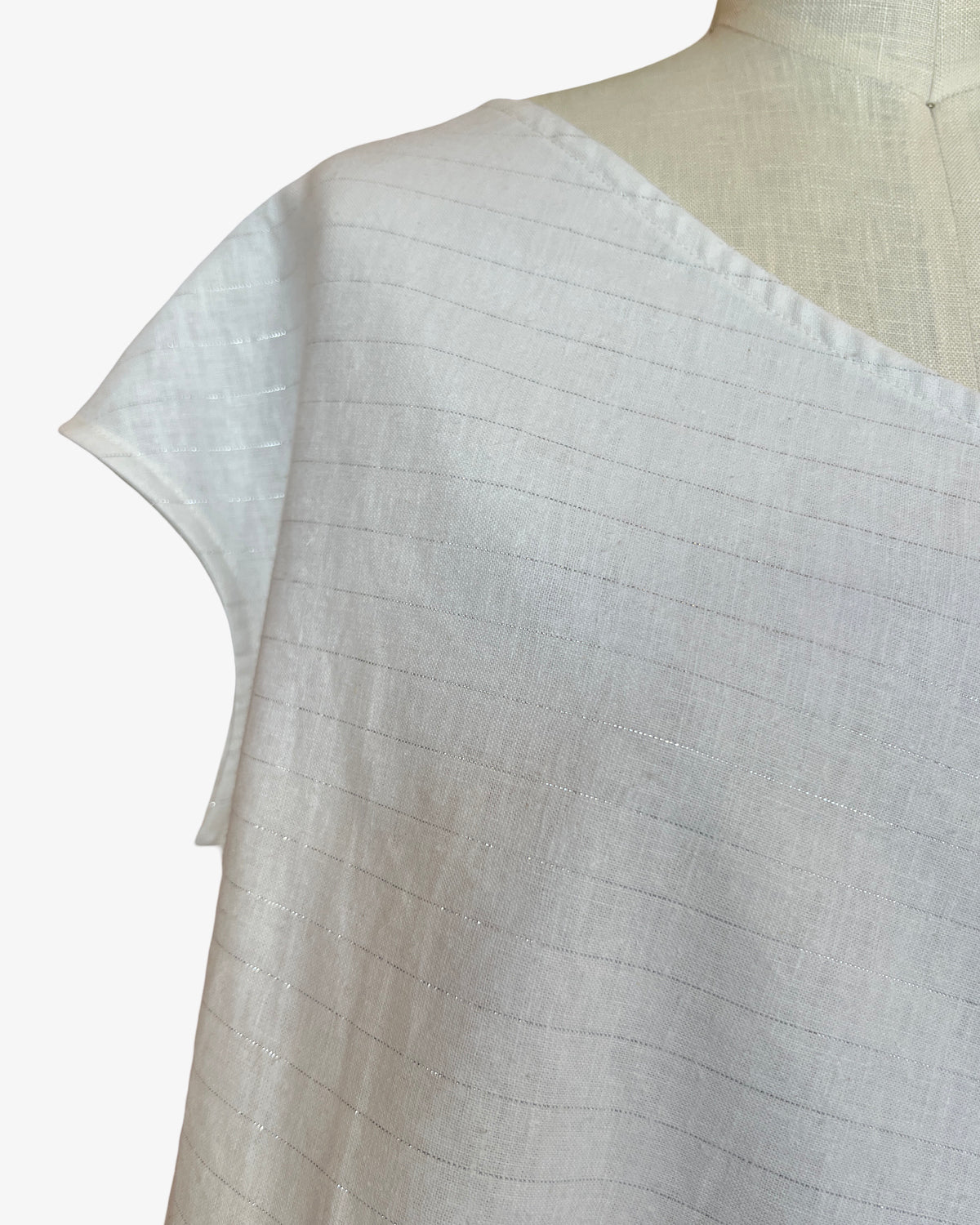 Linen Mojave Top | Lurex Pinstripe