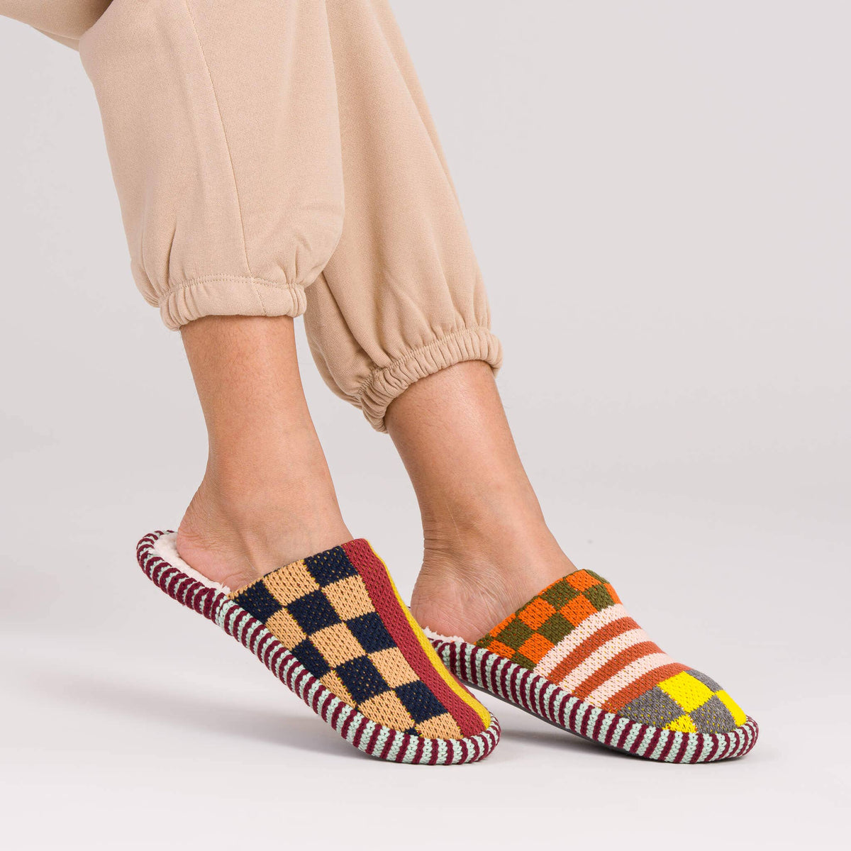 Pattern Patch Slide Slippers | Desert
