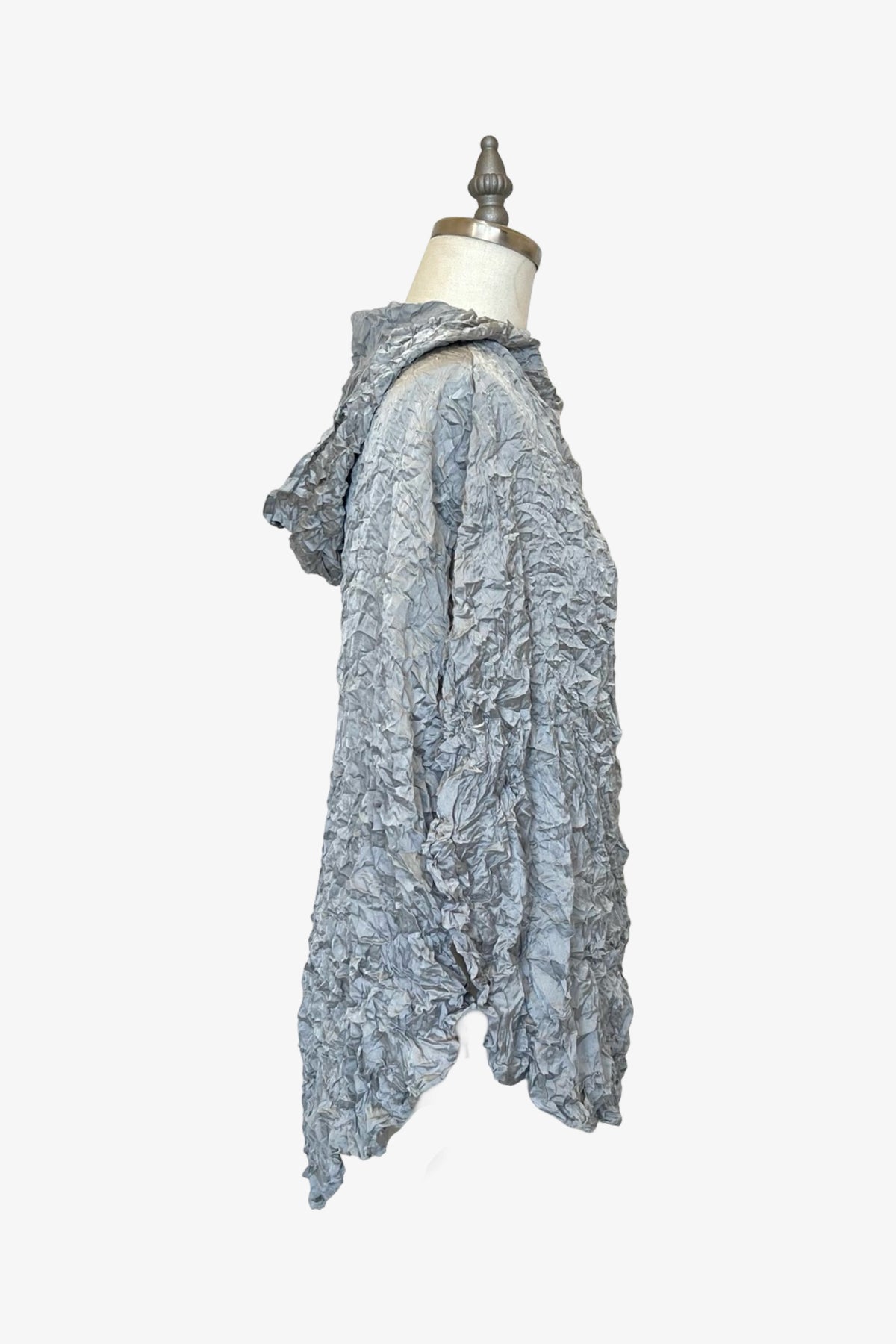 Moth Pebble Poncho | Dove Grey