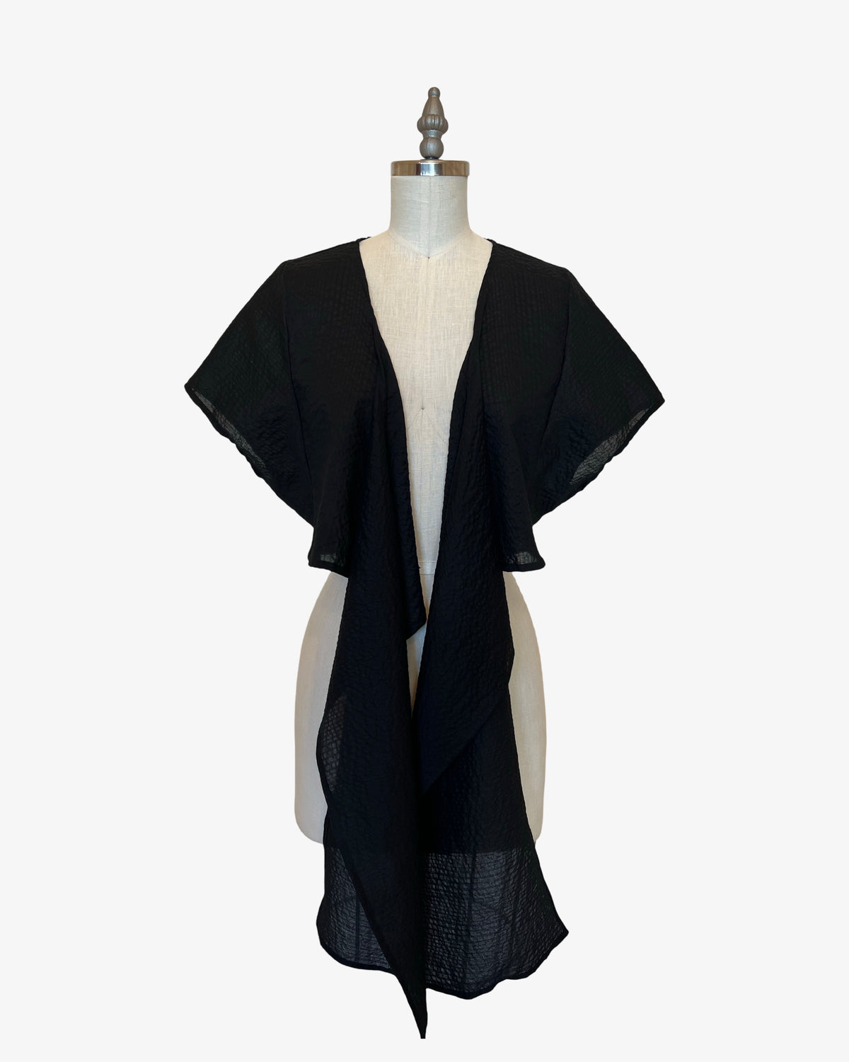 Dolman Wrap | Black Bubble Seersucker