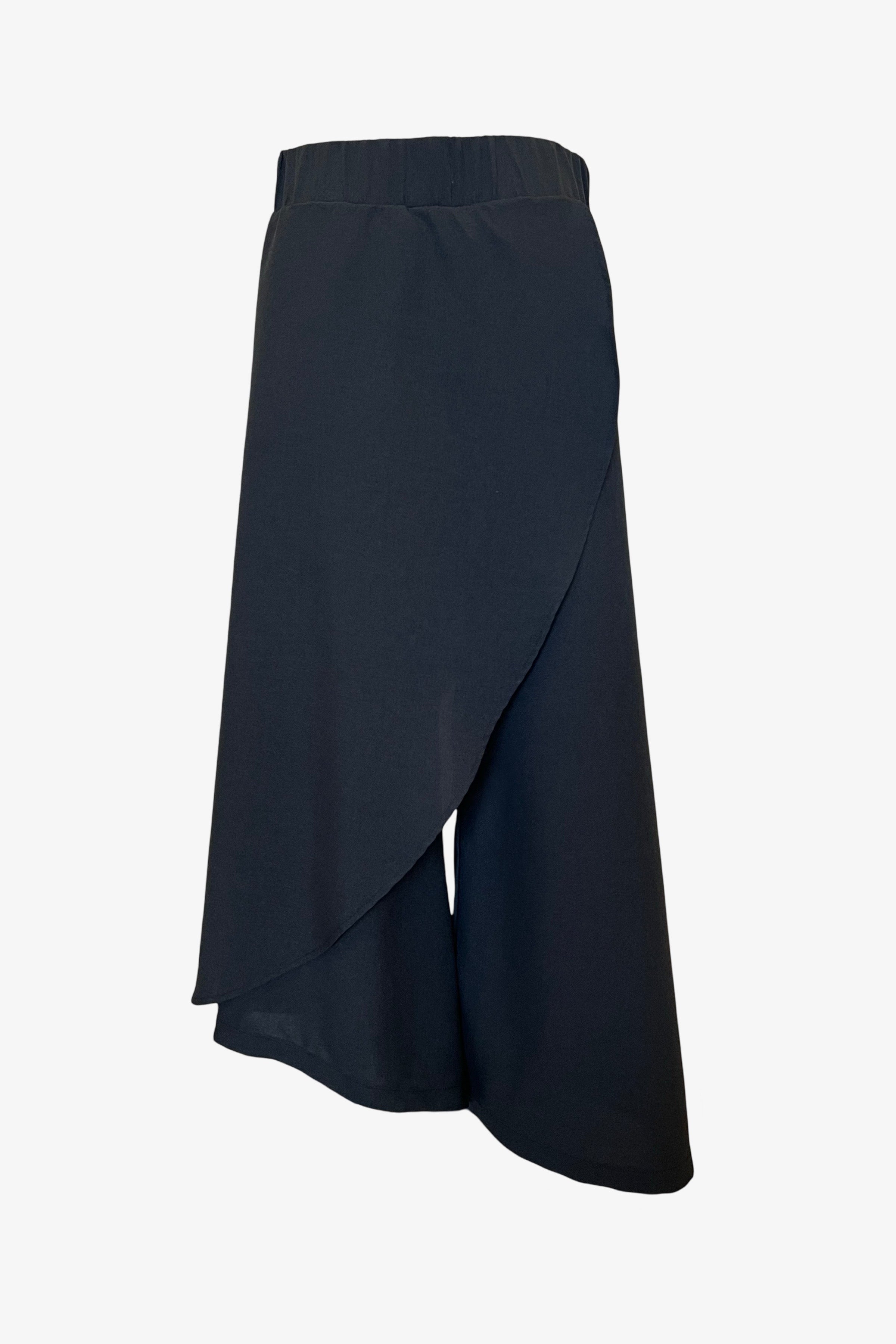 Long Asymmetrical Skort V2 | Black – Carol Young | Undesigned