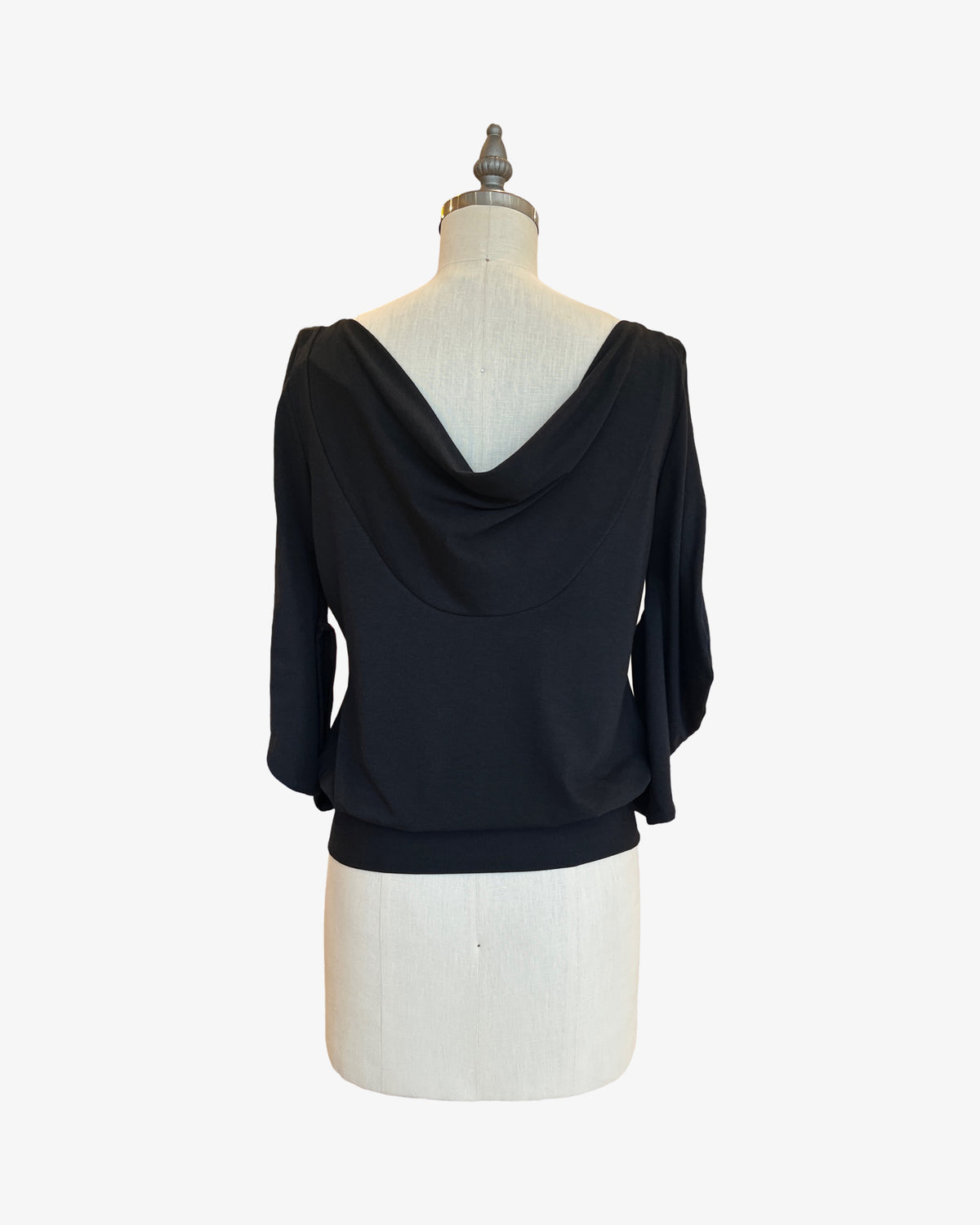C-Sleeve Banded Top | Organic Jersey