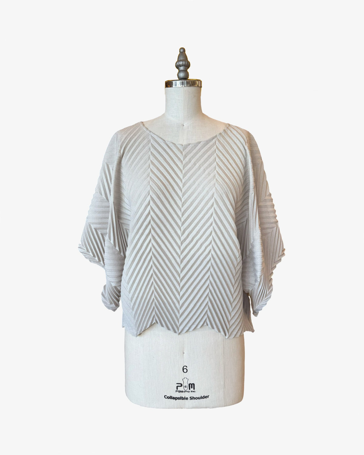 Chevron Pleated Lisbon Top | Stone