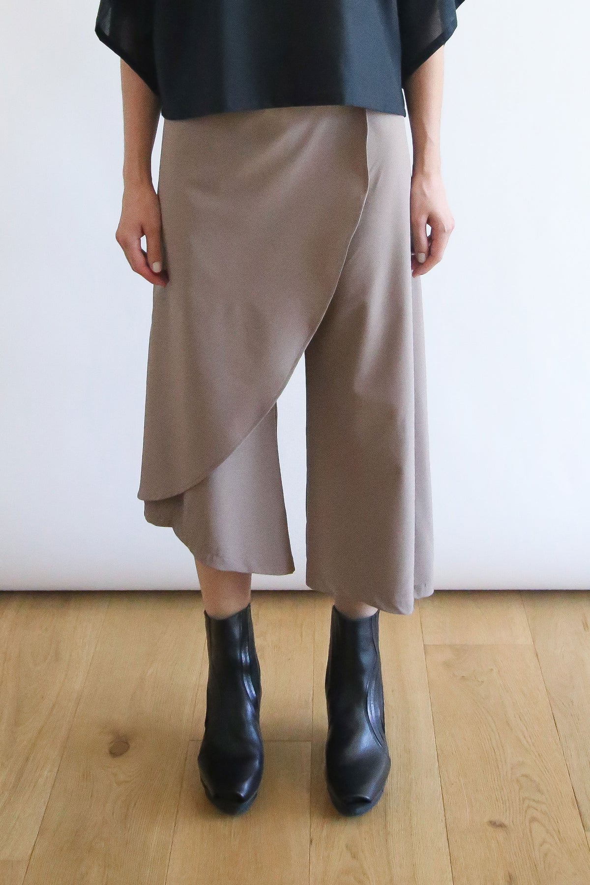 Long Asymmetrical Skort V2 | Techno Milk Tea