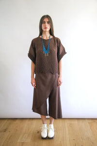 Chevron Pleated Lisbon Top | Chocolate