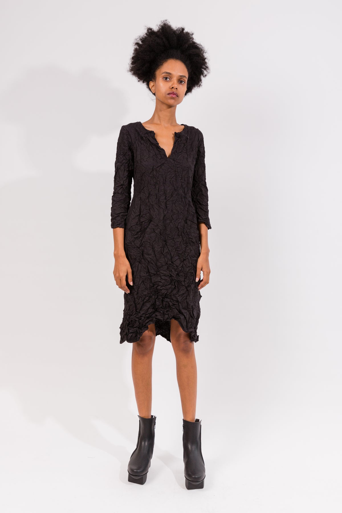 Moth Caftan | Black