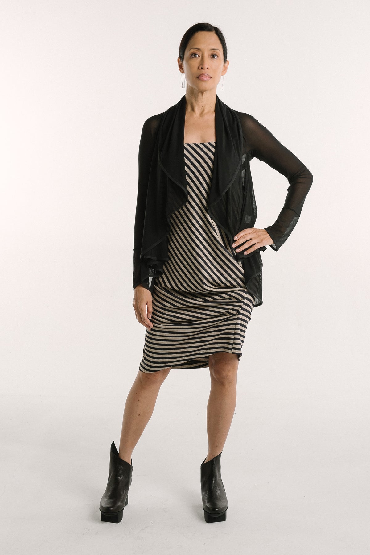 Circle Cardigan | Black Mesh