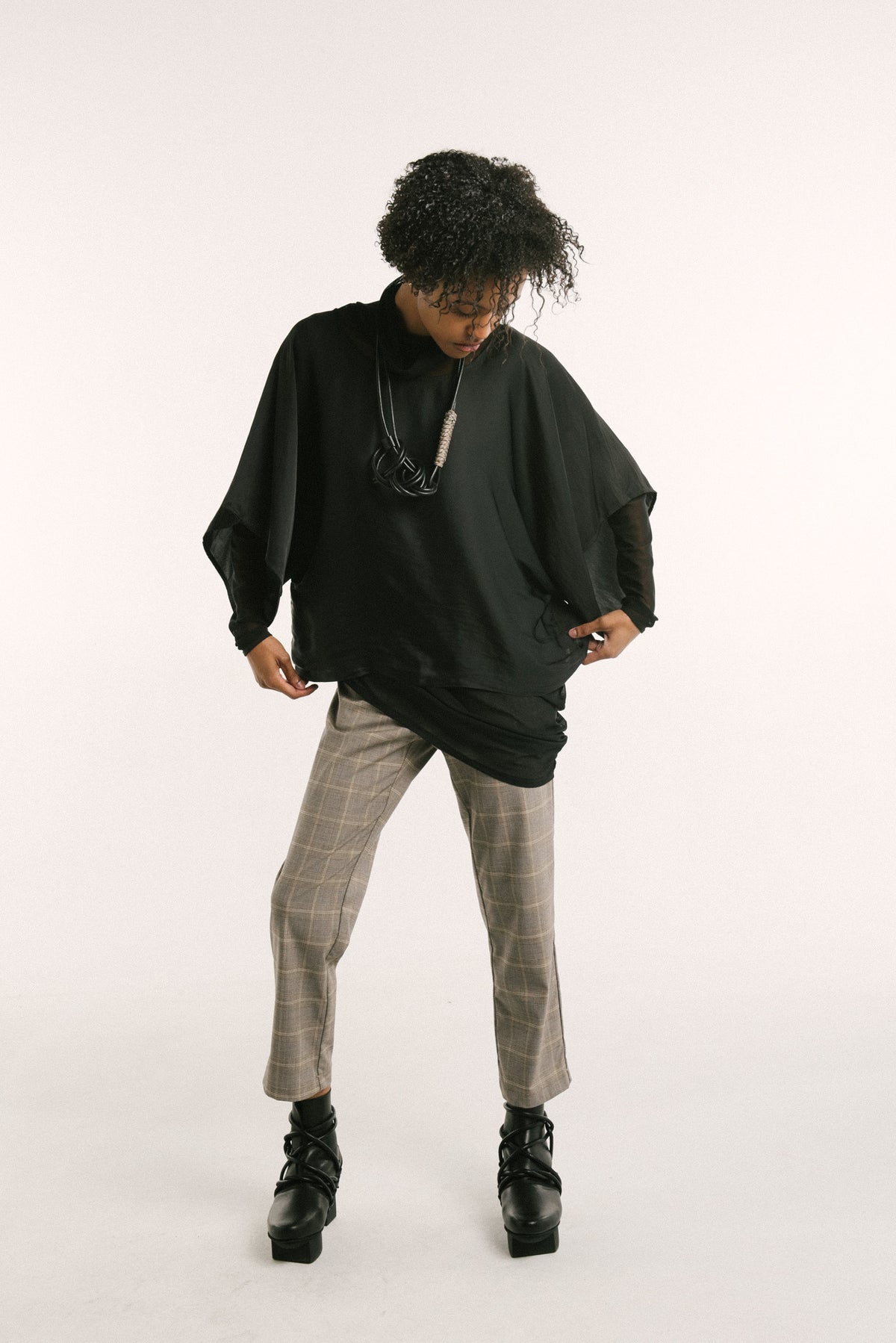 Lisbon Top | Silky Black