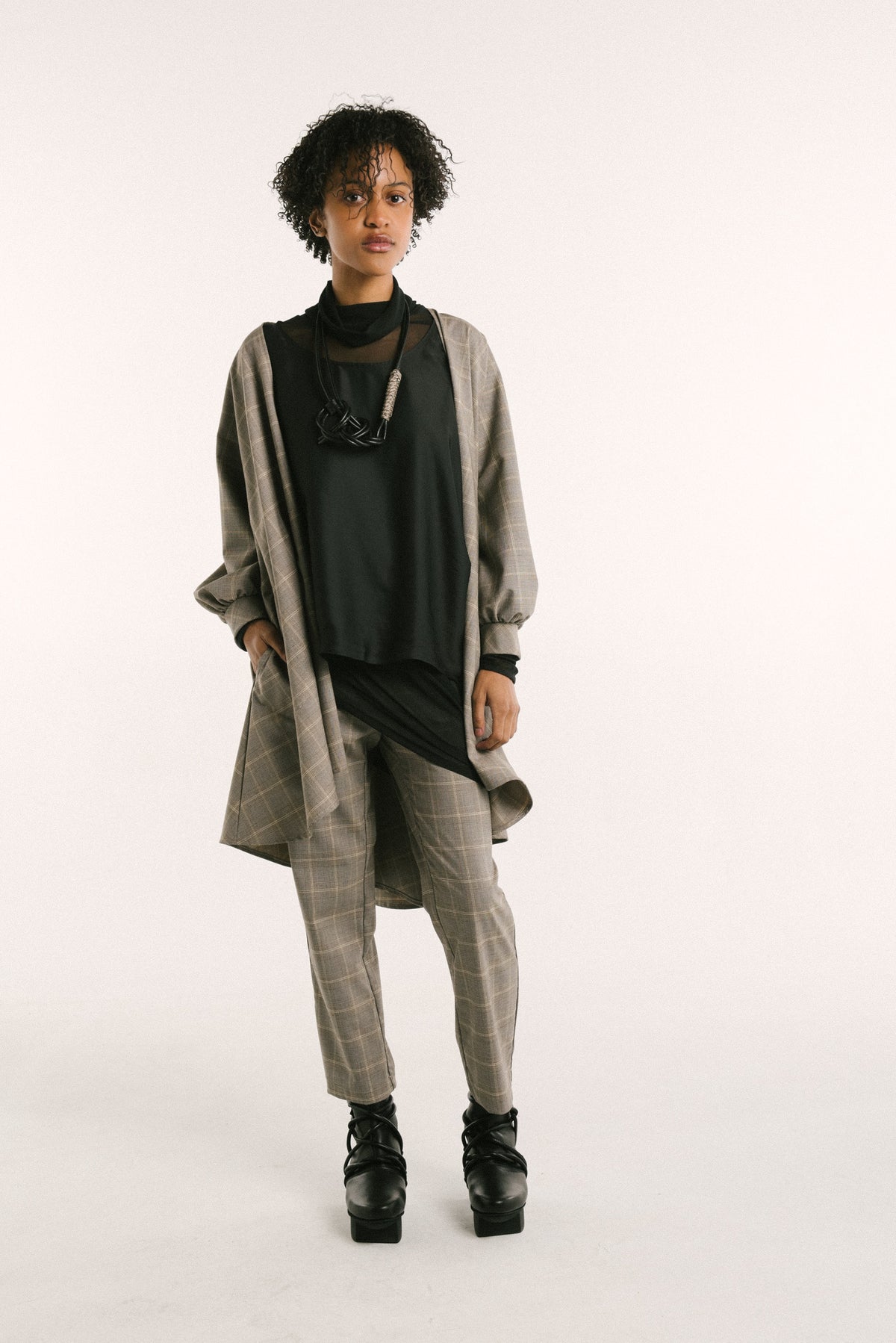 Pocket Capri | Plaid Sherlock