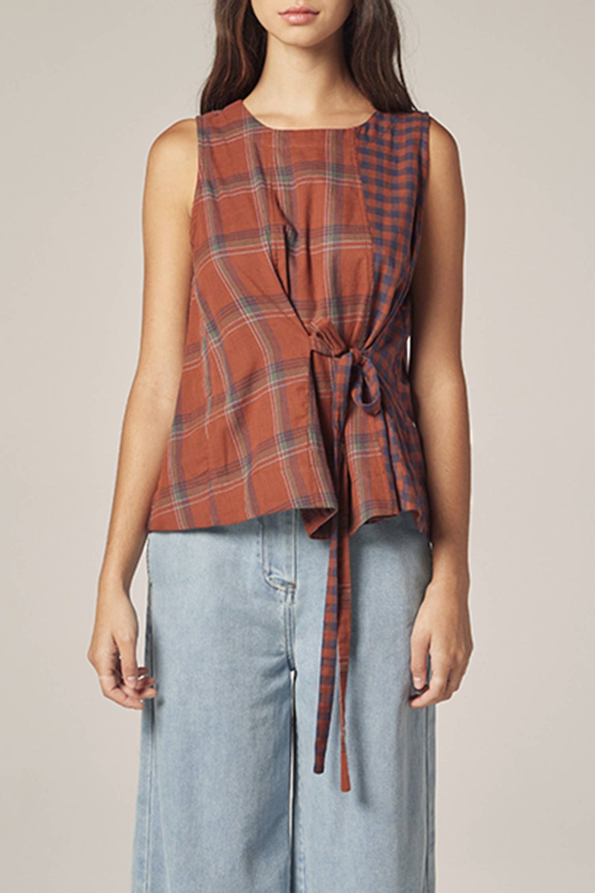 Contrast Panel Top | Brown & Rust Checkers