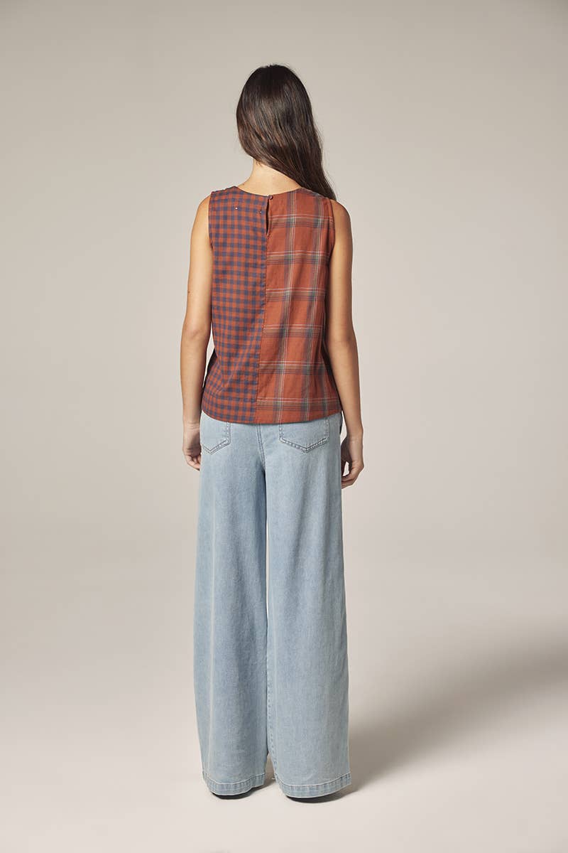 Contrast Panel Top | Brown & Rust Checkers