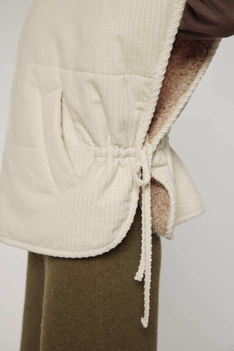 Reversible High-Neck Vest | Cream/Taupe