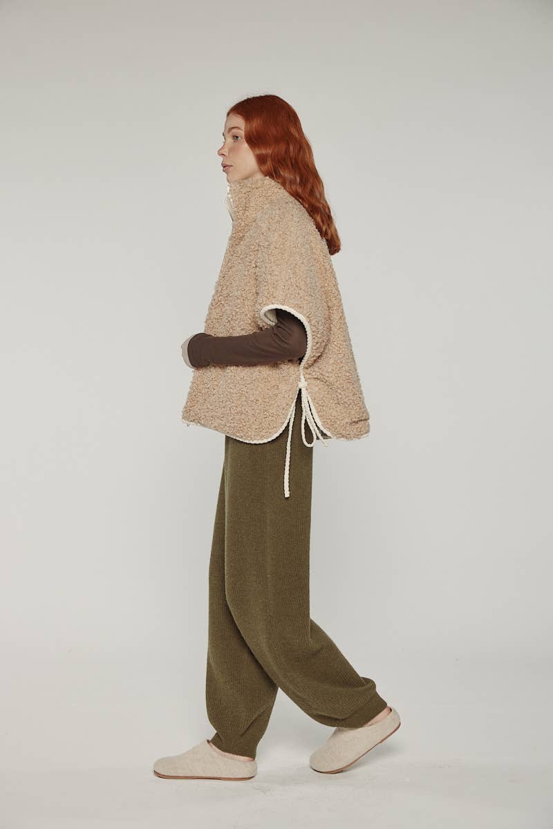 Reversible High-Neck Vest | Cream/Taupe