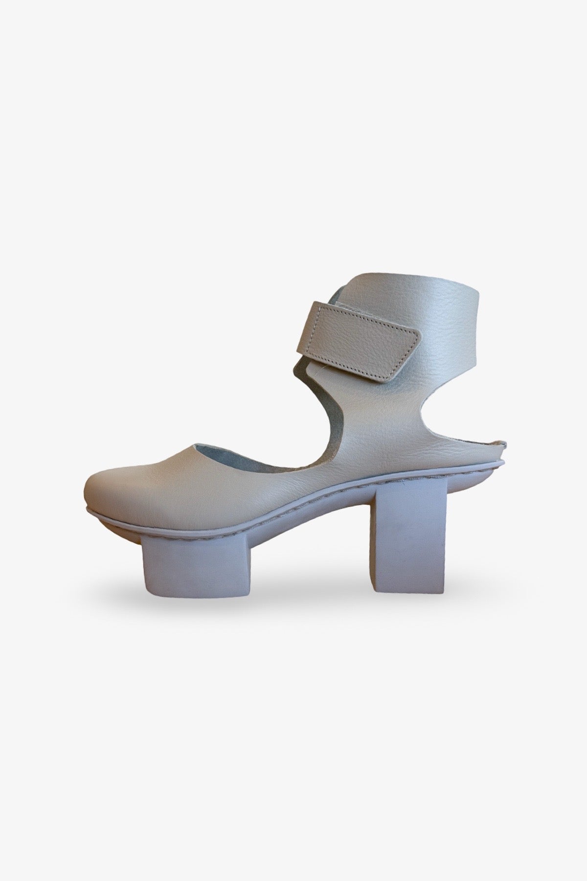 Trippen Evoke Sandal | Perla