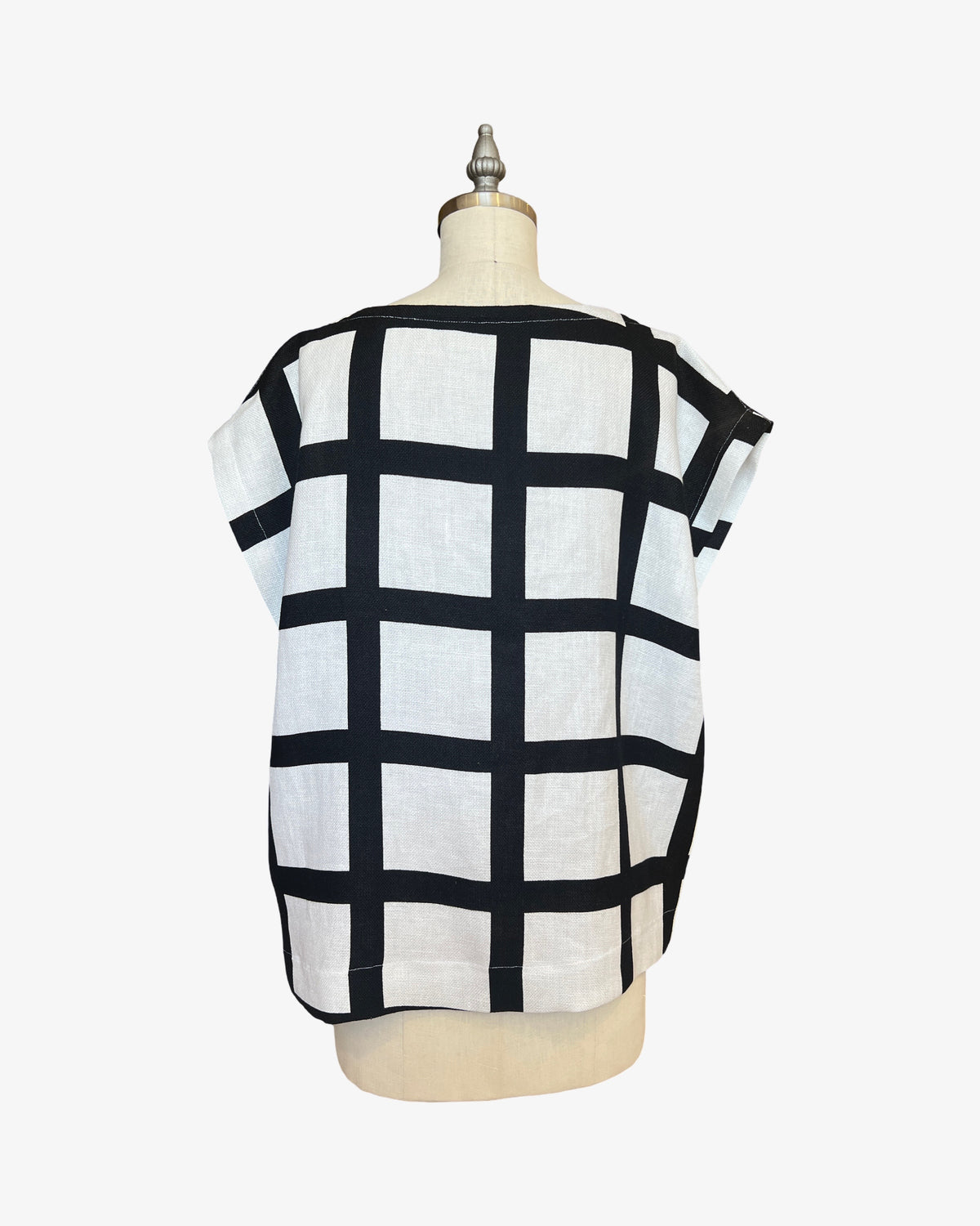 Linen Box Top | Painted Windowpane