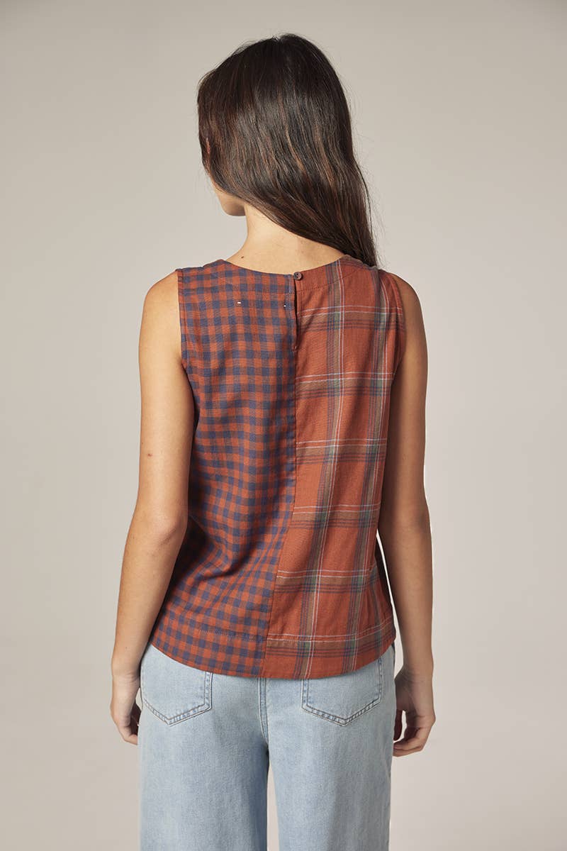 Contrast Panel Top | Brown & Rust Checkers