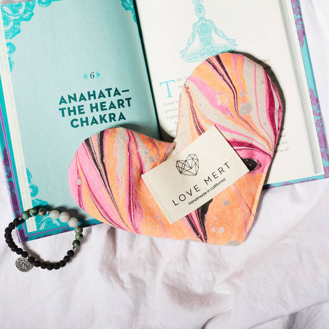 Eye Love Pillow | Electric