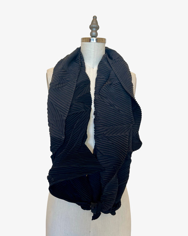 Chaos Pleated Scarf | Black