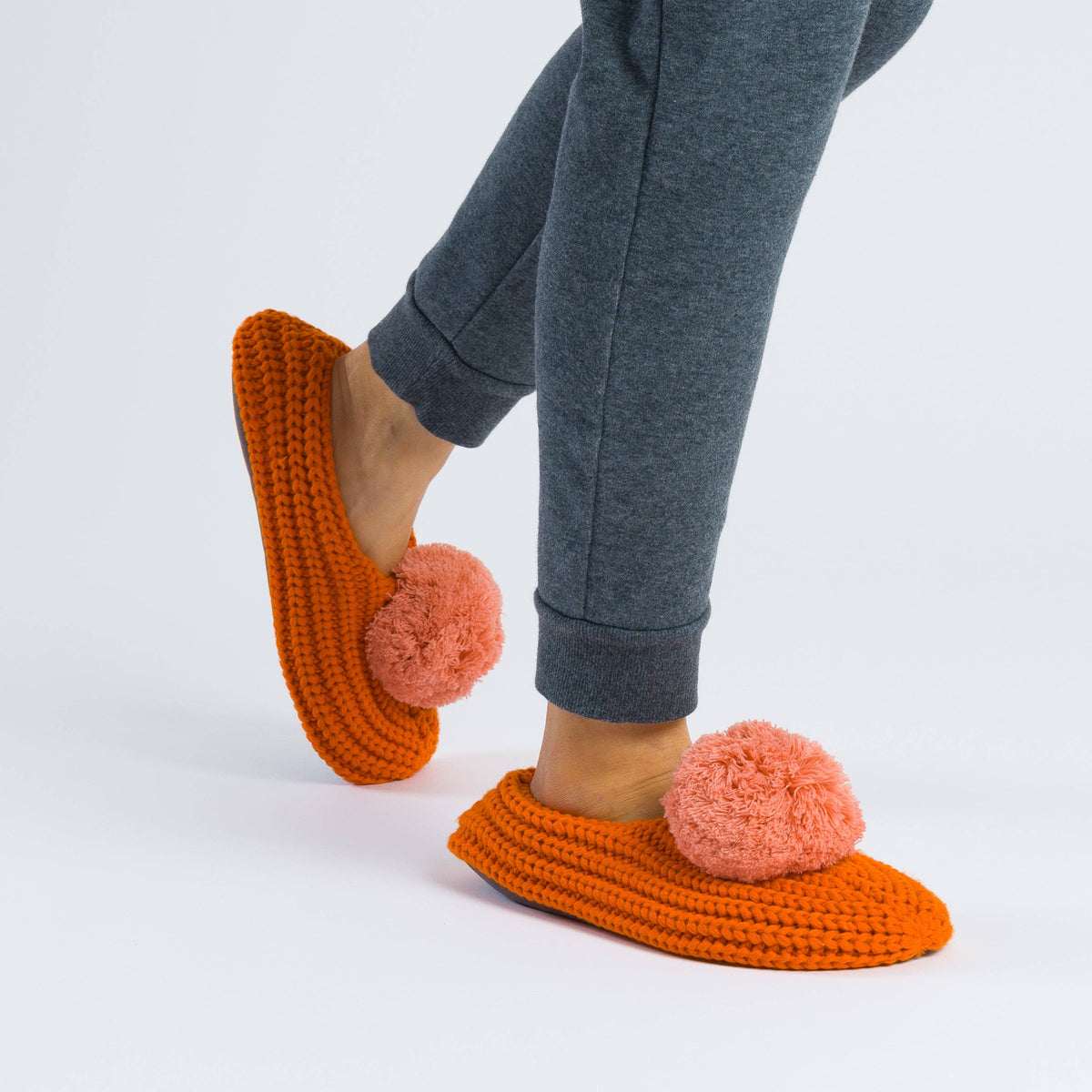 Pom Knit Slippers | Flame