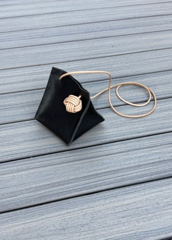 k(not) Shapes Bag | Black + Veg Tan knots