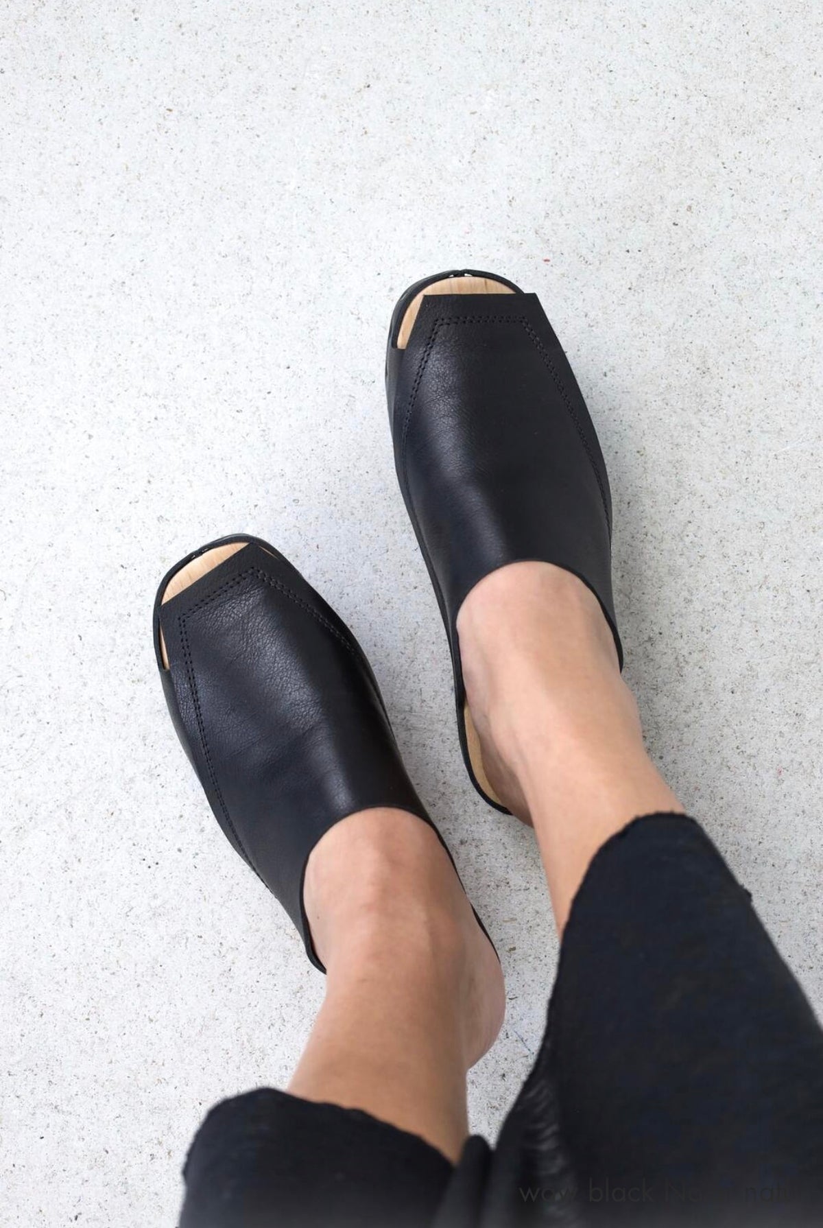 Trippen Mindgate Sandal | Black