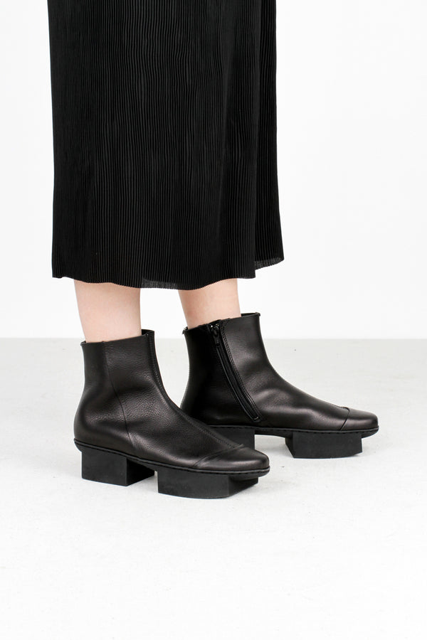 Trippen Noon Boot | Black