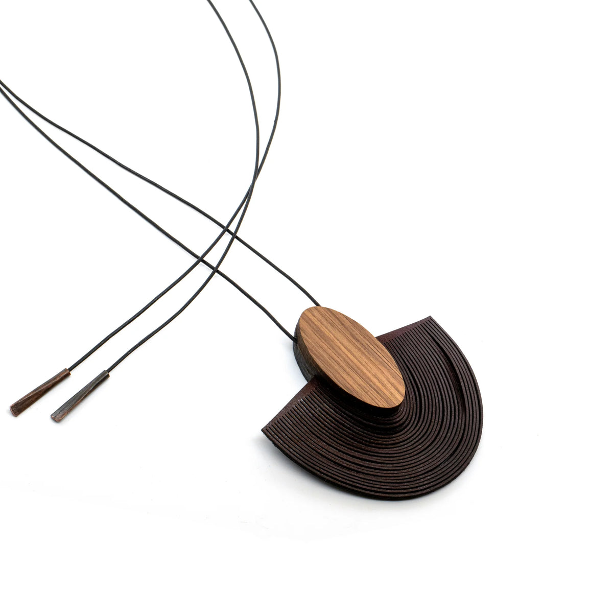 Oval Mirage Pendant Necklace | Raisin