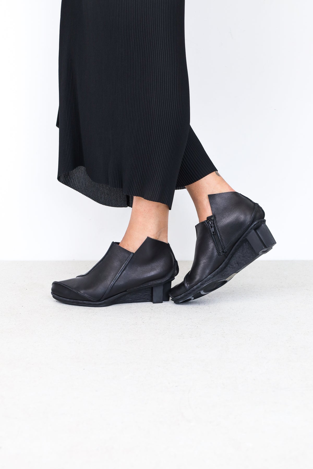 Trippen Coal Ankle Boot | Black