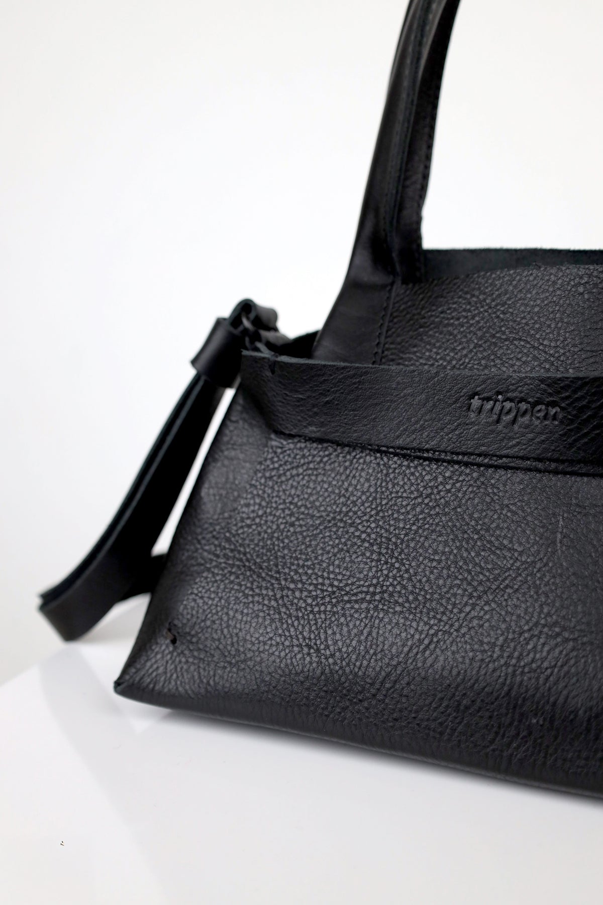 Trippen Origami 02 Bag | Black