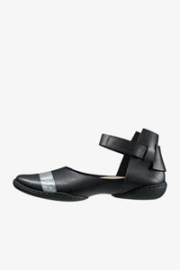 Trippen Stamp Ballet Flat | Black/Silver