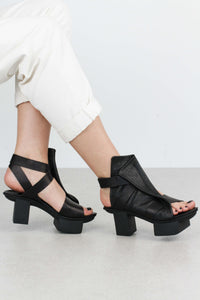 Trippen Turbo Sandal | Black