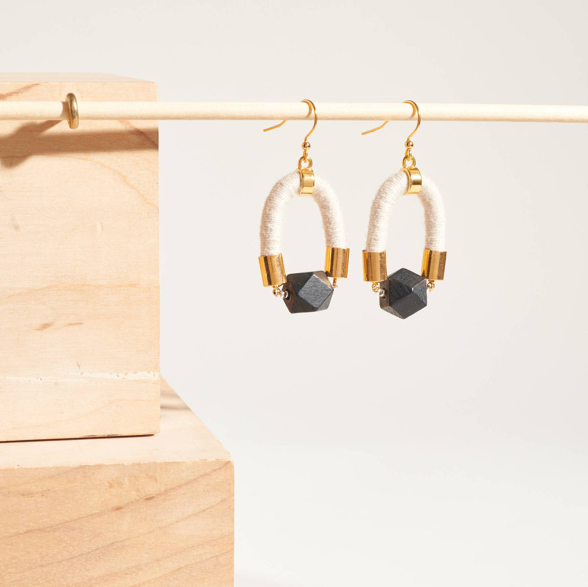 Black Faceted Bead Earrings | Fog Cotton