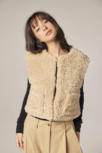 Reversible Faux Fur Short Vest | Oatmeal/Beige