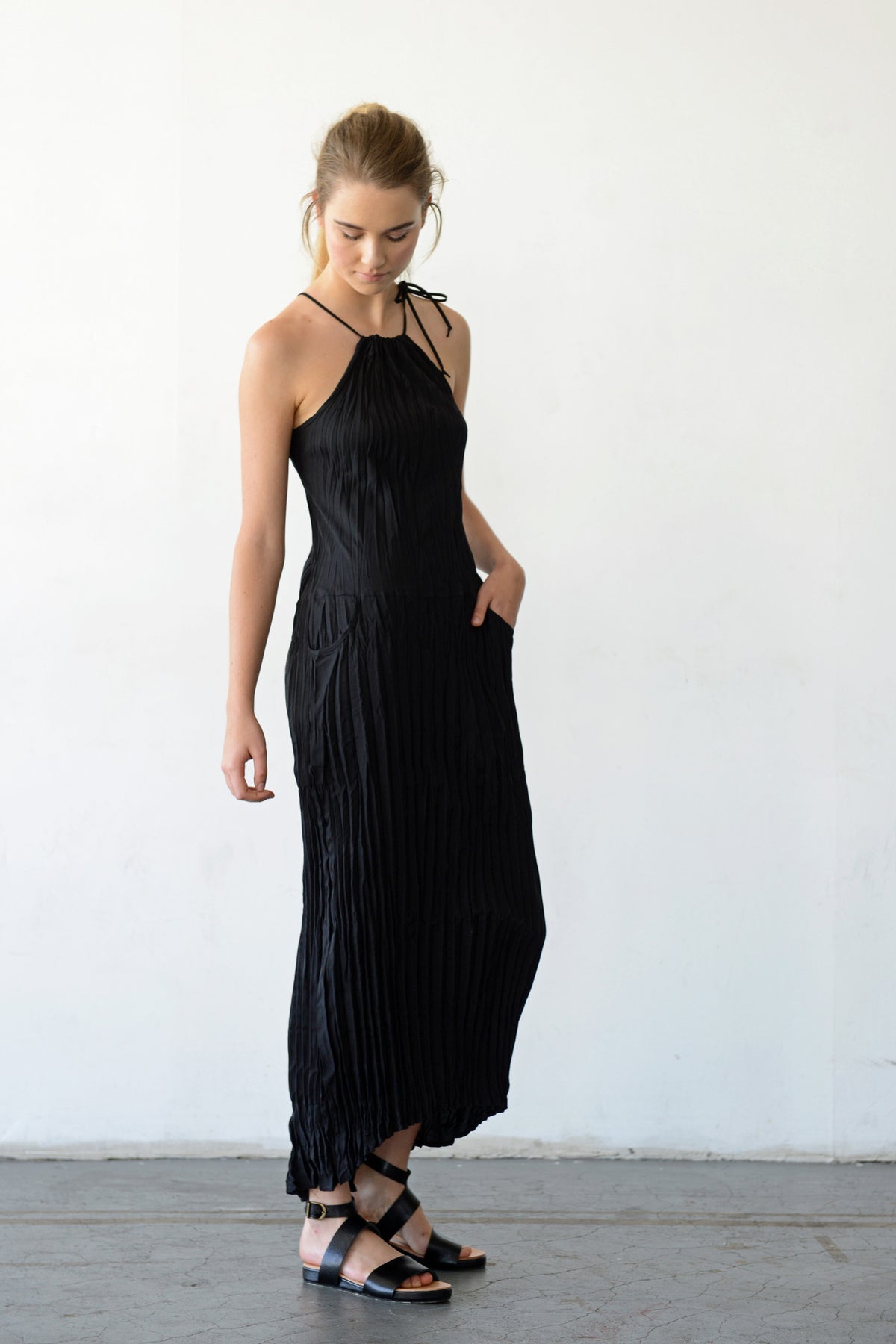 Twisted Maxi Halter Dress | Black