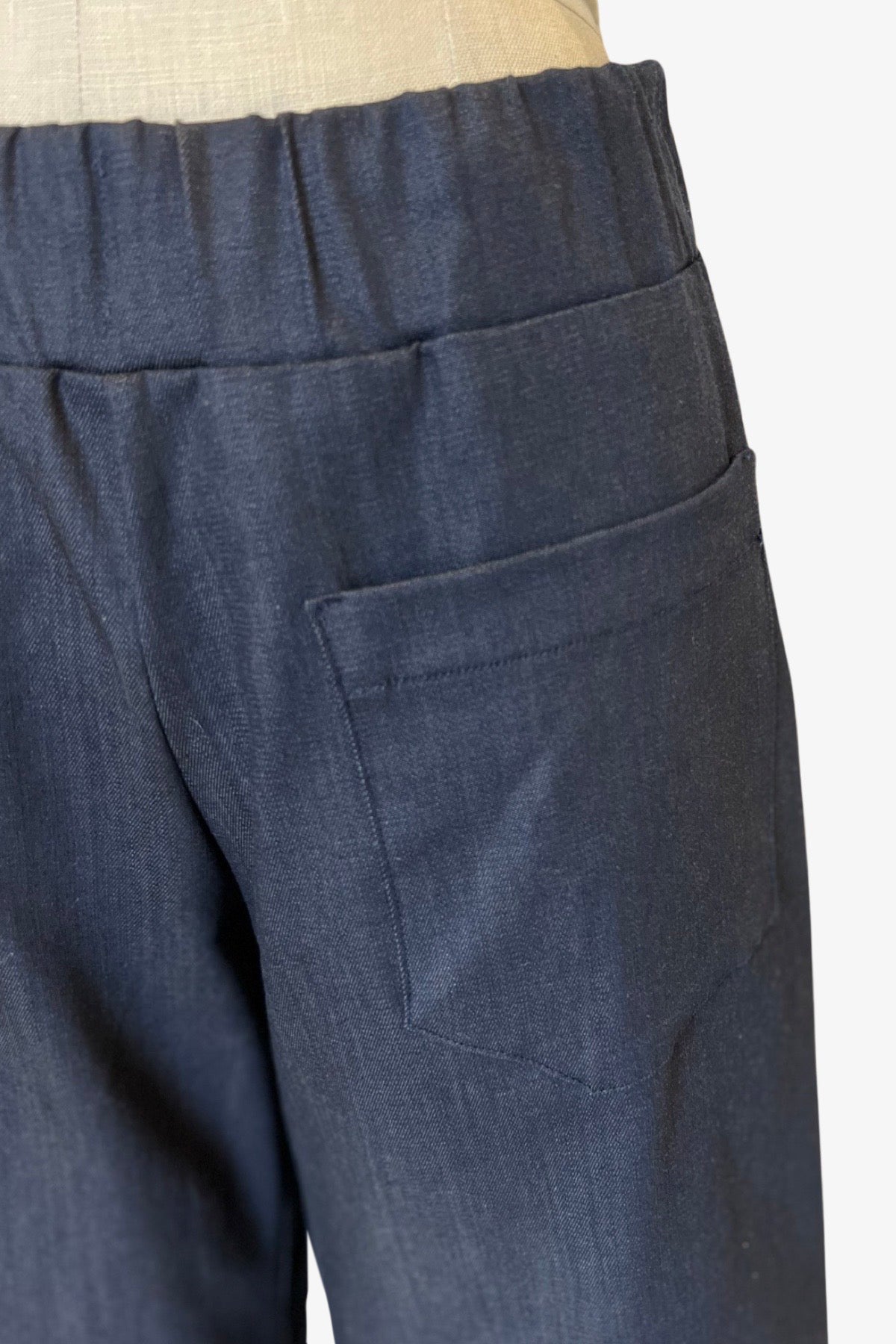 Step Stitch Crop Pants V2 | Dark Denim