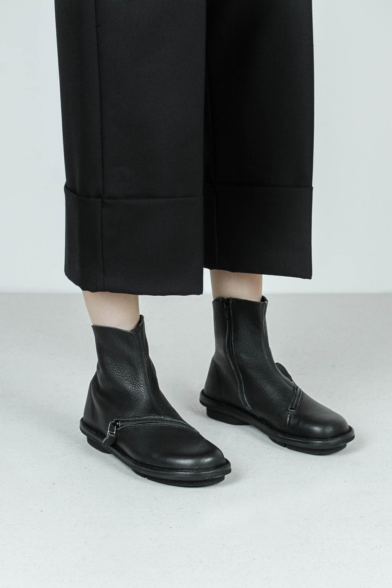 Trippen Pluto Boot | Black – Carol Young | Undesigned